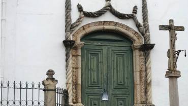 Conservação e restauro de portal e cruzeiro manuelinos da Igreja da Misericórdia de Loulé